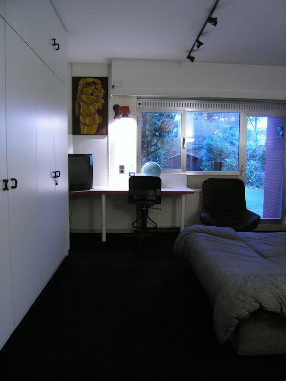 B&B Middelheim Anvers Oda fotoğraf