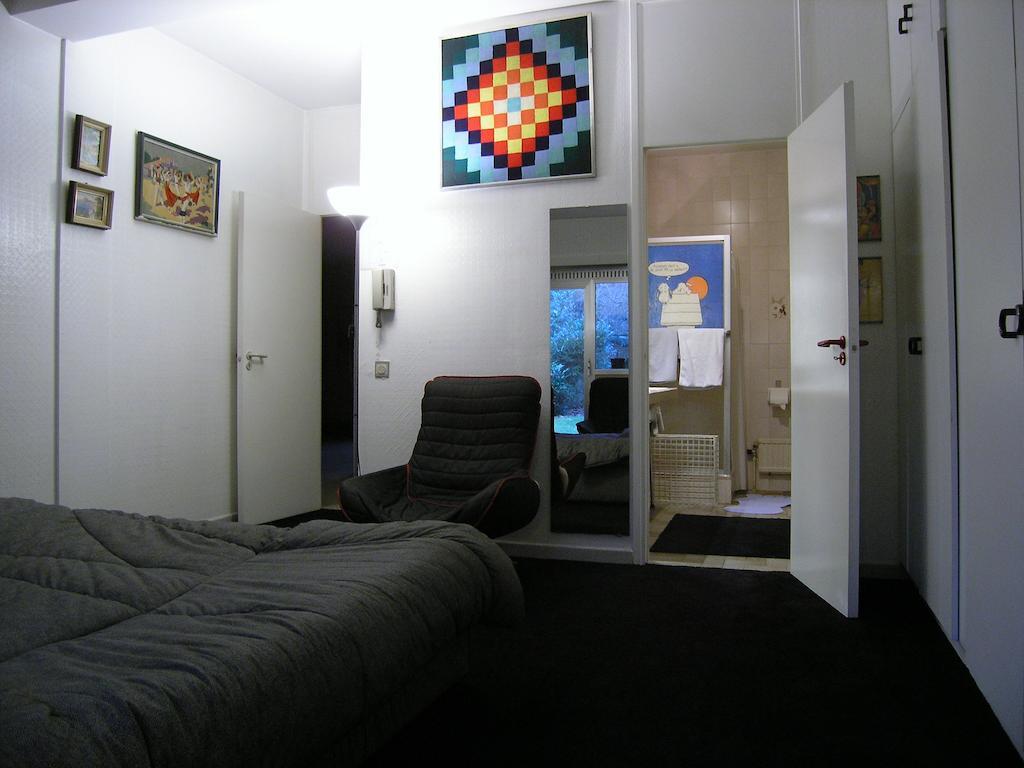 B&B Middelheim Anvers Oda fotoğraf